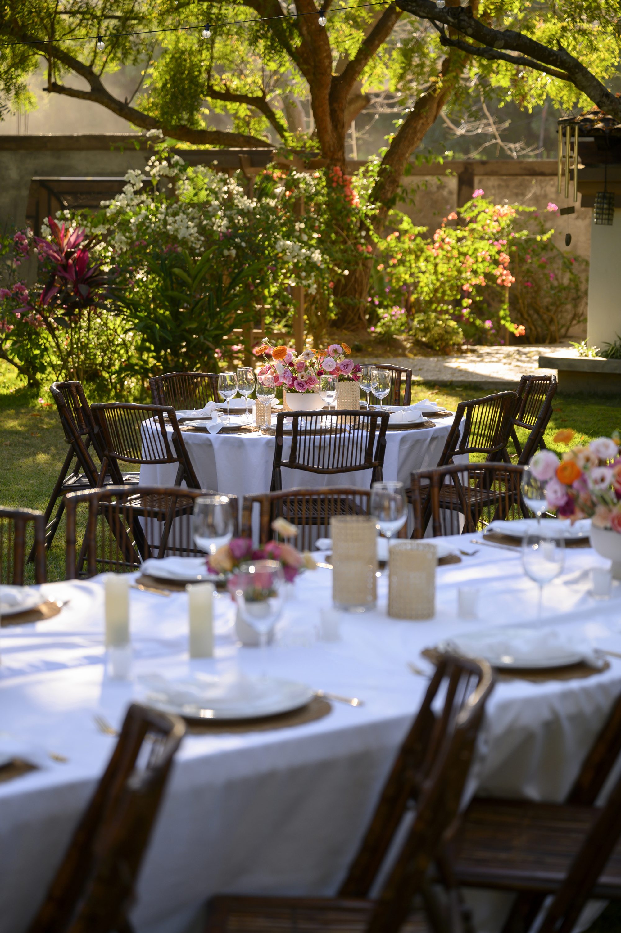 Wedding round tables